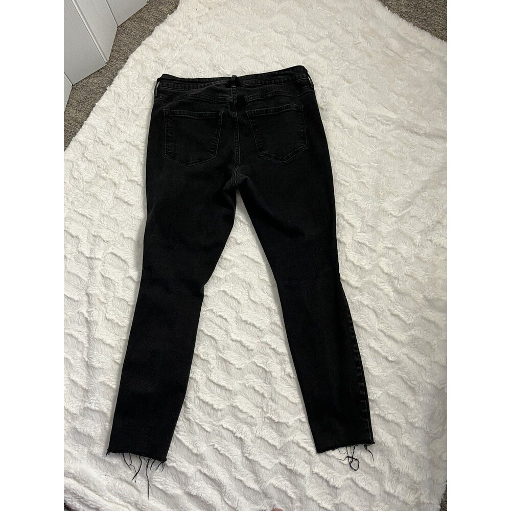 Women’s Old Navy Distressed Black rockstar super skinny jeans, size 10